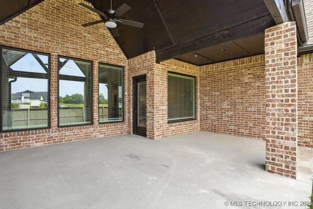 12714 S Irvington Avenue, Tulsa, OK 74008