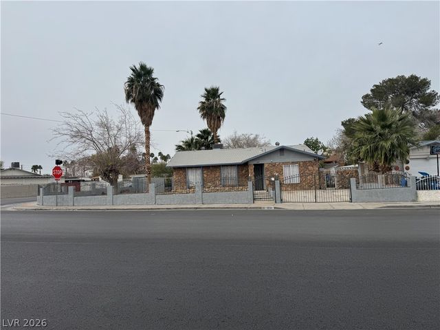 3643 Indios Avenue, Las Vegas, NV 89121