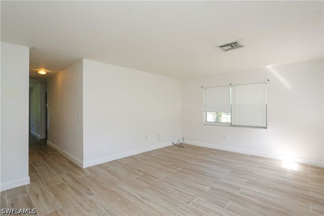 1095 San Remo AVE, Naples, FL 34104