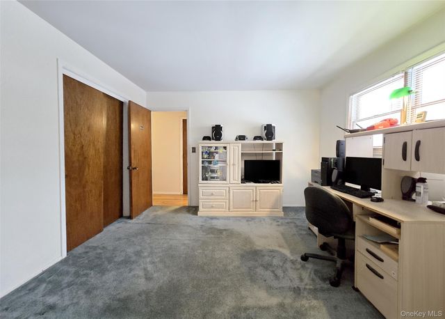 143 Hawthorne Street, Mastic, NY 11950