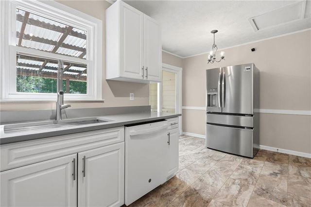 440 Hunters Cove Court, Lawrenceville, GA 30044