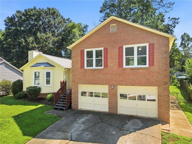 440 Hunters Cove Court, Lawrenceville, GA 30044