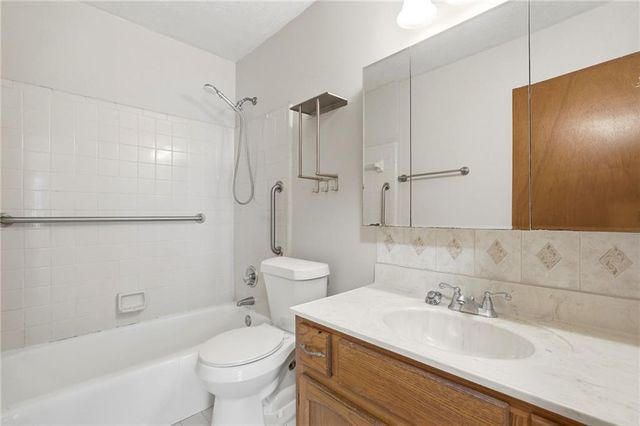 440 Hunters Cove Court, Lawrenceville, GA 30044