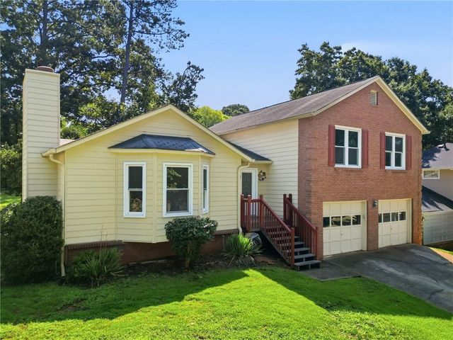 440 Hunters Cove Court, Lawrenceville, GA 30044