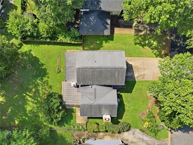 440 Hunters Cove Court, Lawrenceville, GA 30044