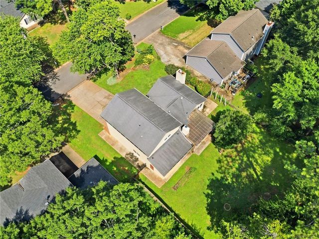 440 Hunters Cove Court, Lawrenceville, GA 30044