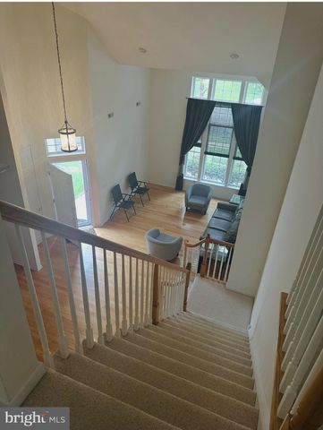 121 EINSTEIN WAY, Cranbury, NJ 08512