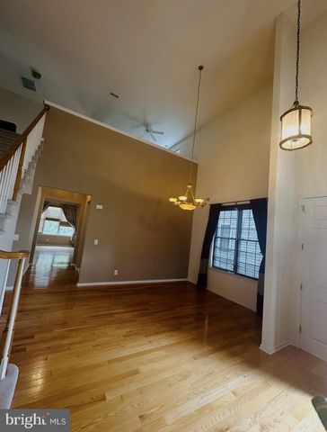 121 EINSTEIN WAY, Cranbury, NJ 08512