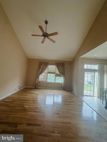 121 EINSTEIN WAY, Cranbury, NJ 08512