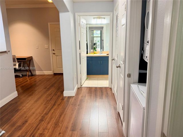 533 NE 3rd Ave 313, Fort Lauderdale, FL 33301