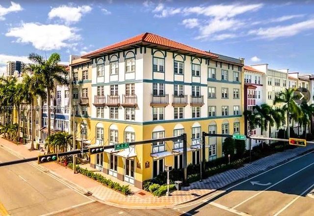 533 NE 3rd Ave 313, Fort Lauderdale, FL 33301