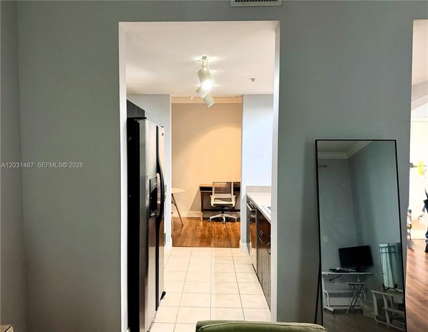 533 NE 3rd Ave 313, Fort Lauderdale, FL 33301