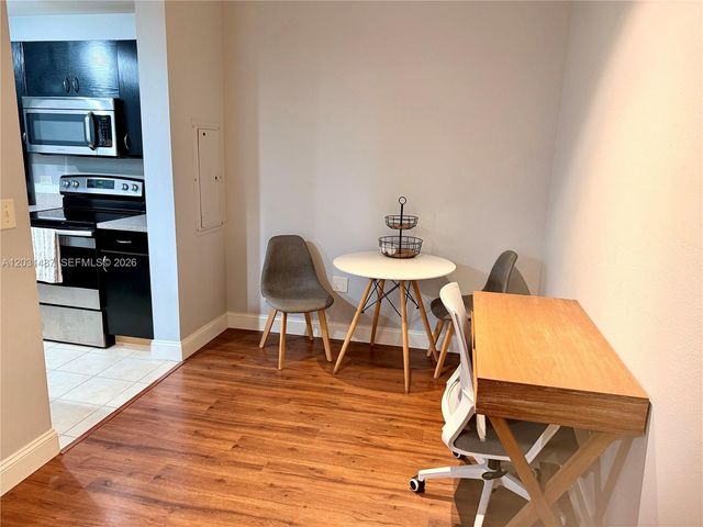 533 NE 3rd Ave 313, Fort Lauderdale, FL 33301