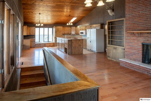 33 Lakewood Drive, Columbus, NE 68601