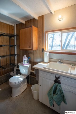 33 Lakewood Drive, Columbus, NE 68601