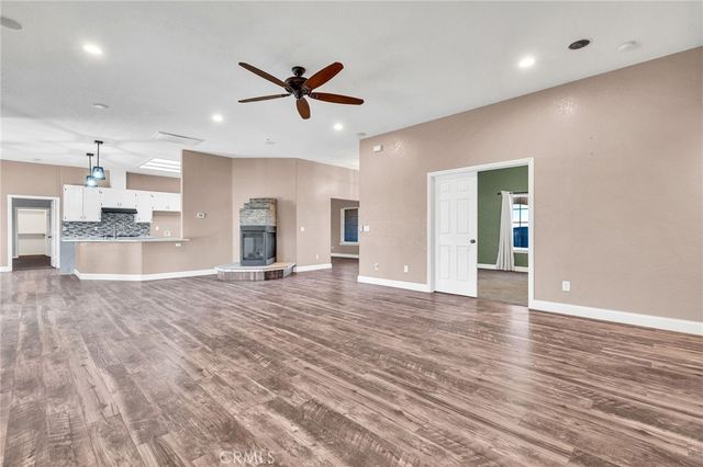 6748 Coriander, Oak Hills, CA 92344
