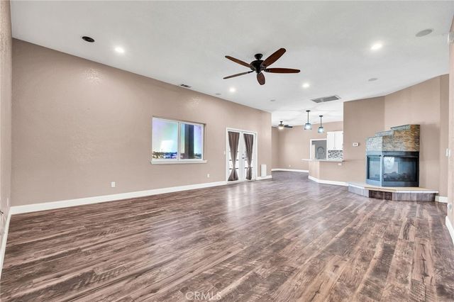 6748 Coriander, Oak Hills, CA 92344