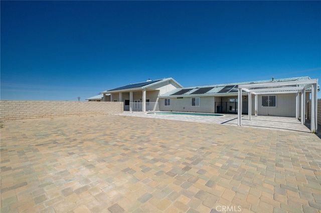6748 Coriander, Oak Hills, CA 92344