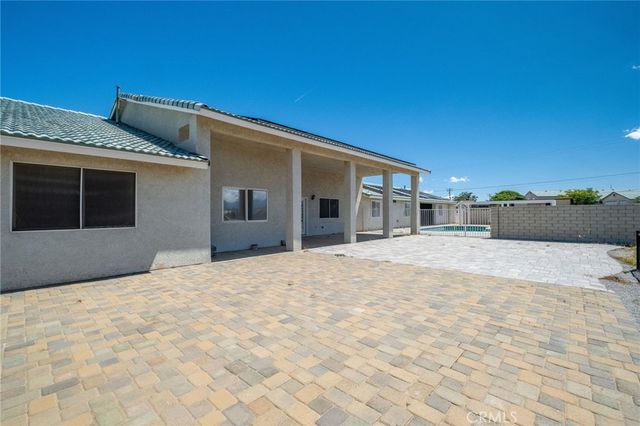 6748 Coriander, Oak Hills, CA 92344