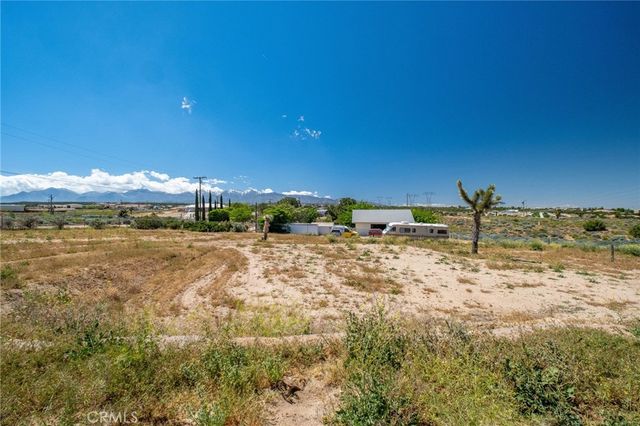6748 Coriander, Oak Hills, CA 92344