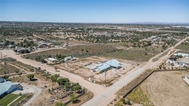 6748 Coriander, Oak Hills, CA 92344