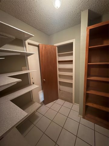 6107 Chanticleer Drive, Keithville, LA 71047