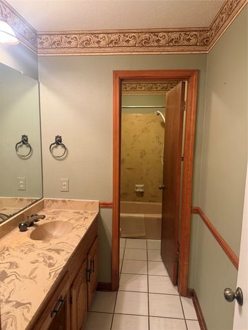 6107 Chanticleer Drive, Keithville, LA 71047