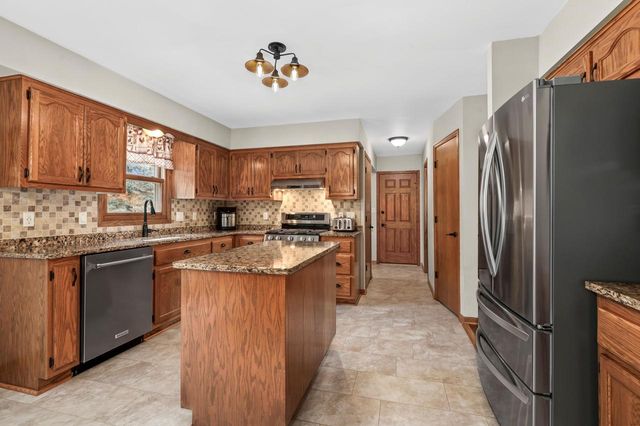 1109 Buteo COURT, Burlington, WI 53105