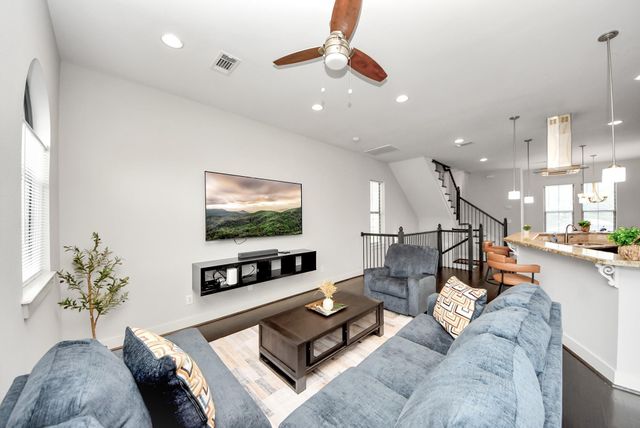 1706 Spring Street, Houston, TX 77007