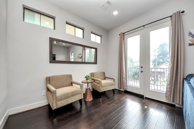 1706 Spring Street, Houston, TX 77007