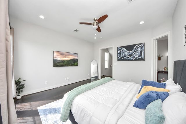 1706 Spring Street, Houston, TX 77007