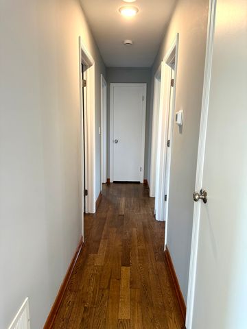 267 N Idlewild Avenue, Mundelein, IL 60060