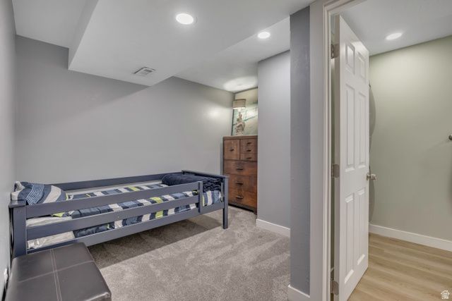 6621 S CYCLAMEN DR, West Jordan, UT 84084