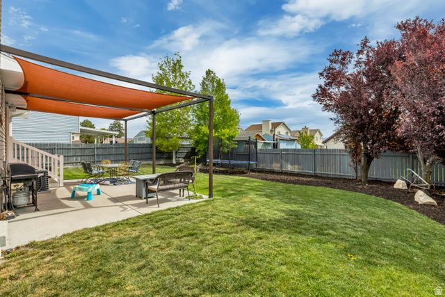 6621 S CYCLAMEN DR, West Jordan, UT 84084