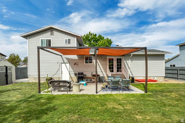 6621 S CYCLAMEN DR, West Jordan, UT 84084