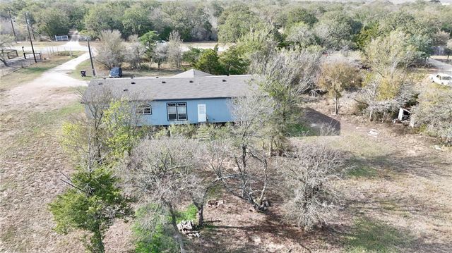 425 High View Ranch DR, Cedar Creek, TX 78612