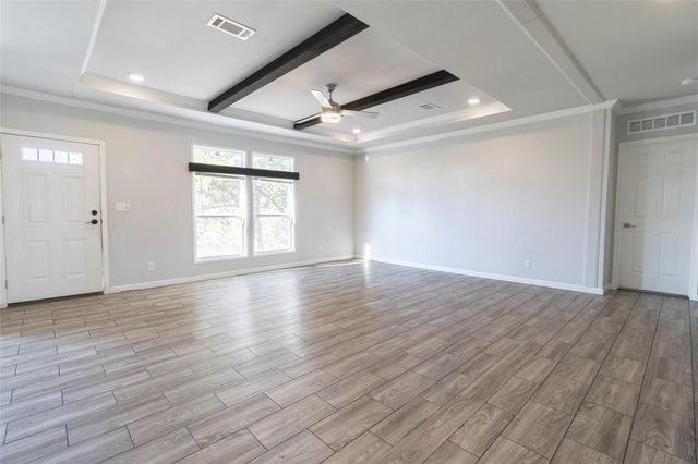 425 High View Ranch DR, Cedar Creek, TX 78612