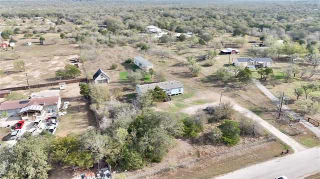 425 High View Ranch DR, Cedar Creek, TX 78612