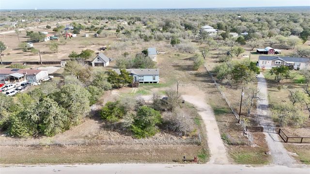425 High View Ranch DR, Cedar Creek, TX 78612