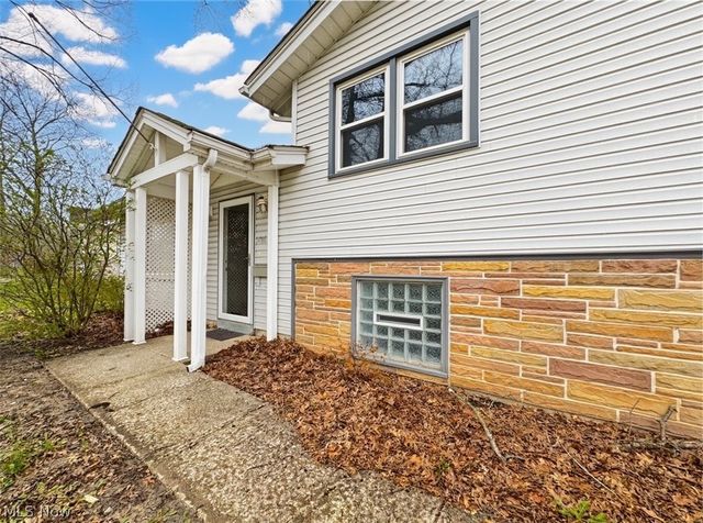 3786 Bryant Drive, Youngstown, OH 44511