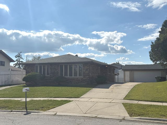 16666 Parliament Avenue, Tinley Park, IL 60477