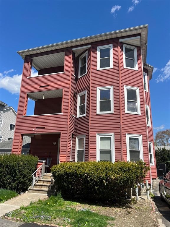 143 Pilgrim Avenue Unit 1, Worcester, MA 01604