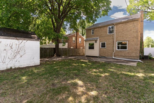 7260 Eastlawn Drive, Cincinnati, OH 45237