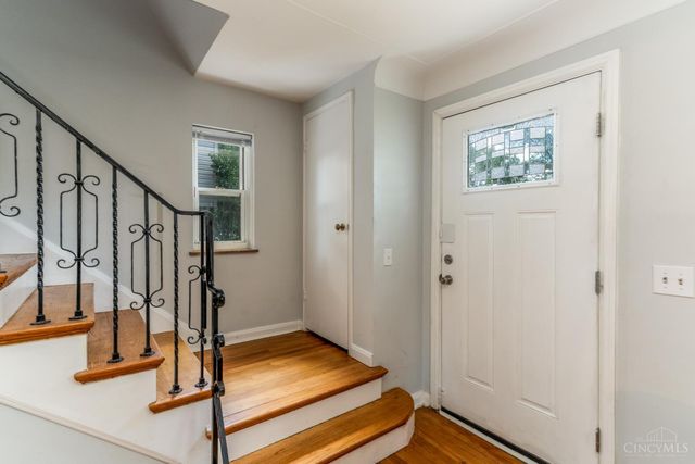 7260 Eastlawn Drive, Cincinnati, OH 45237