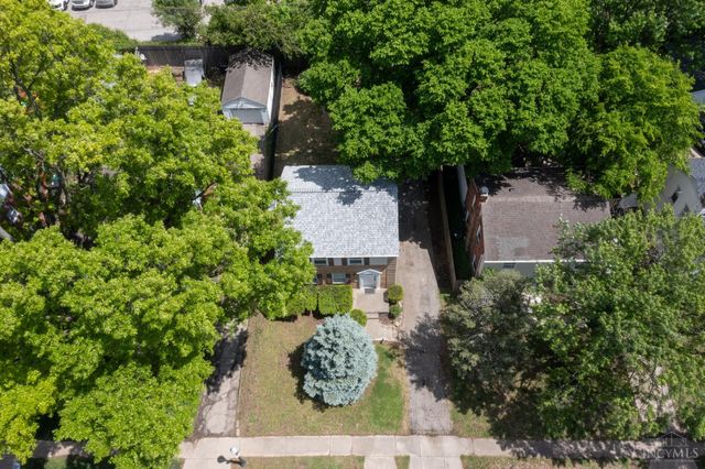 7260 Eastlawn Drive, Cincinnati, OH 45237