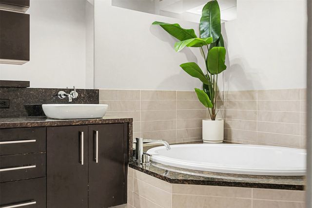 2600 W 7th Street 1505, Fort Worth, TX 76107