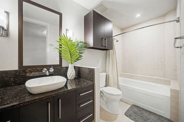 2600 W 7th Street 1505, Fort Worth, TX 76107