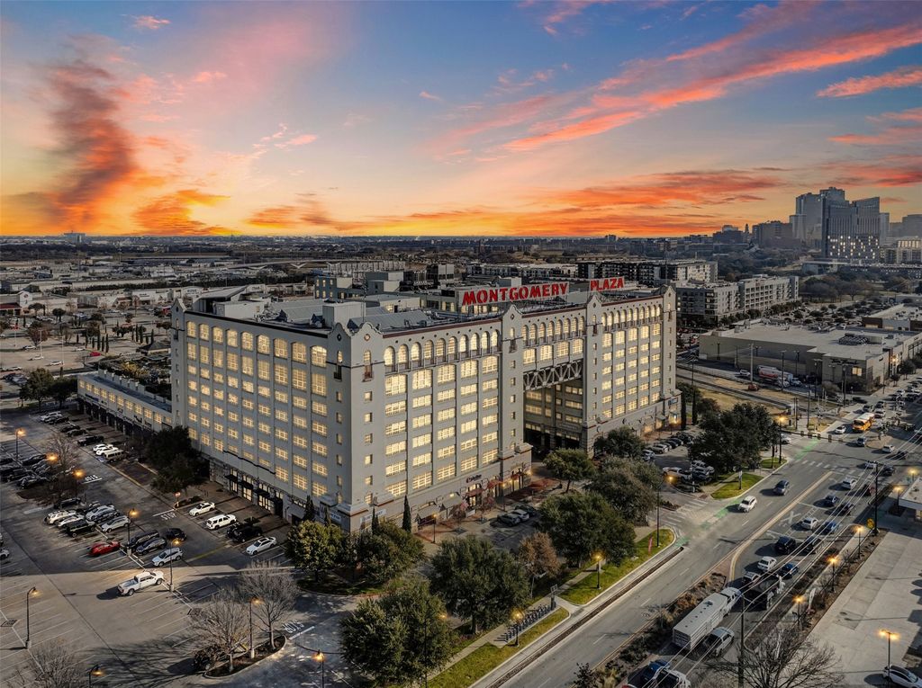 2600 W 7th Street 1505, Fort Worth, TX 76107