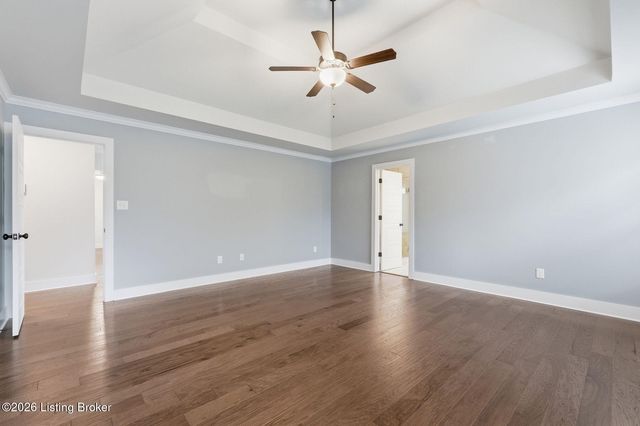 2300 Artisan Glen Ct, Fisherville, KY 40023