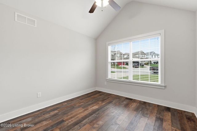 2300 Artisan Glen Ct, Fisherville, KY 40023